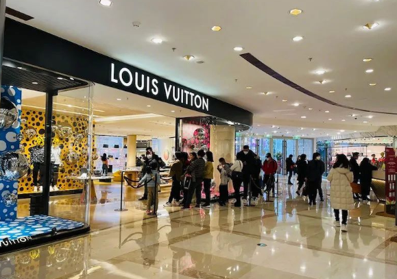 Mua Túi xách Louis Vuitton Nam Chính hãng, Mua ngay Giá Tốt Nhất